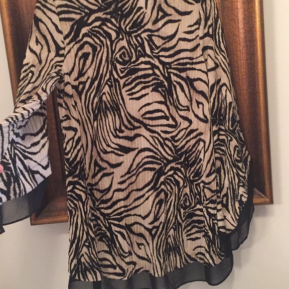 Alfani Animal Print Top Size 0X (XL - 1X) - Picture 6 of 6